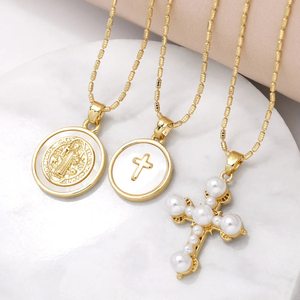 Round San Benito Necklaces for Women Gold Plated Cross Necklaces Religious Amulet Jewelry Gifts nkev31