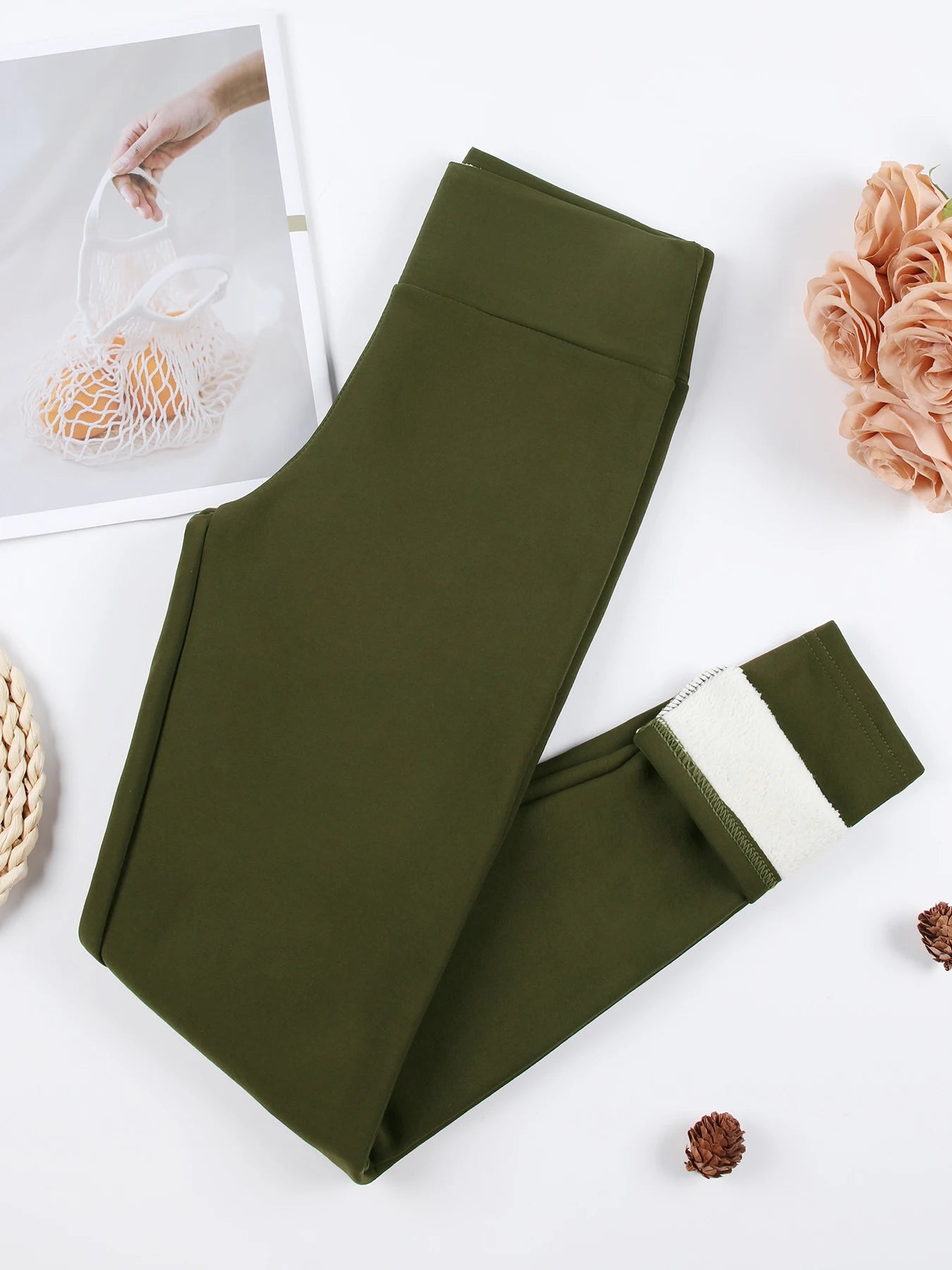 Women's Velvet High Waist Leggings Winter Thermal Thick Warm Stretchy Pants Cold-Resistant Slim Fit Comfortable Trousers