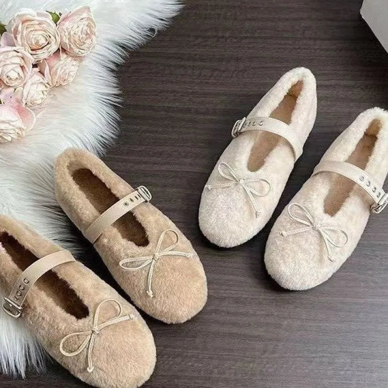 2025 Winter New Warm Fur Flat Shoes Women's Fashion Round Head Butterfly Rivets Soft Sole Shoes Non-slip Plush Mary Jane Shoes