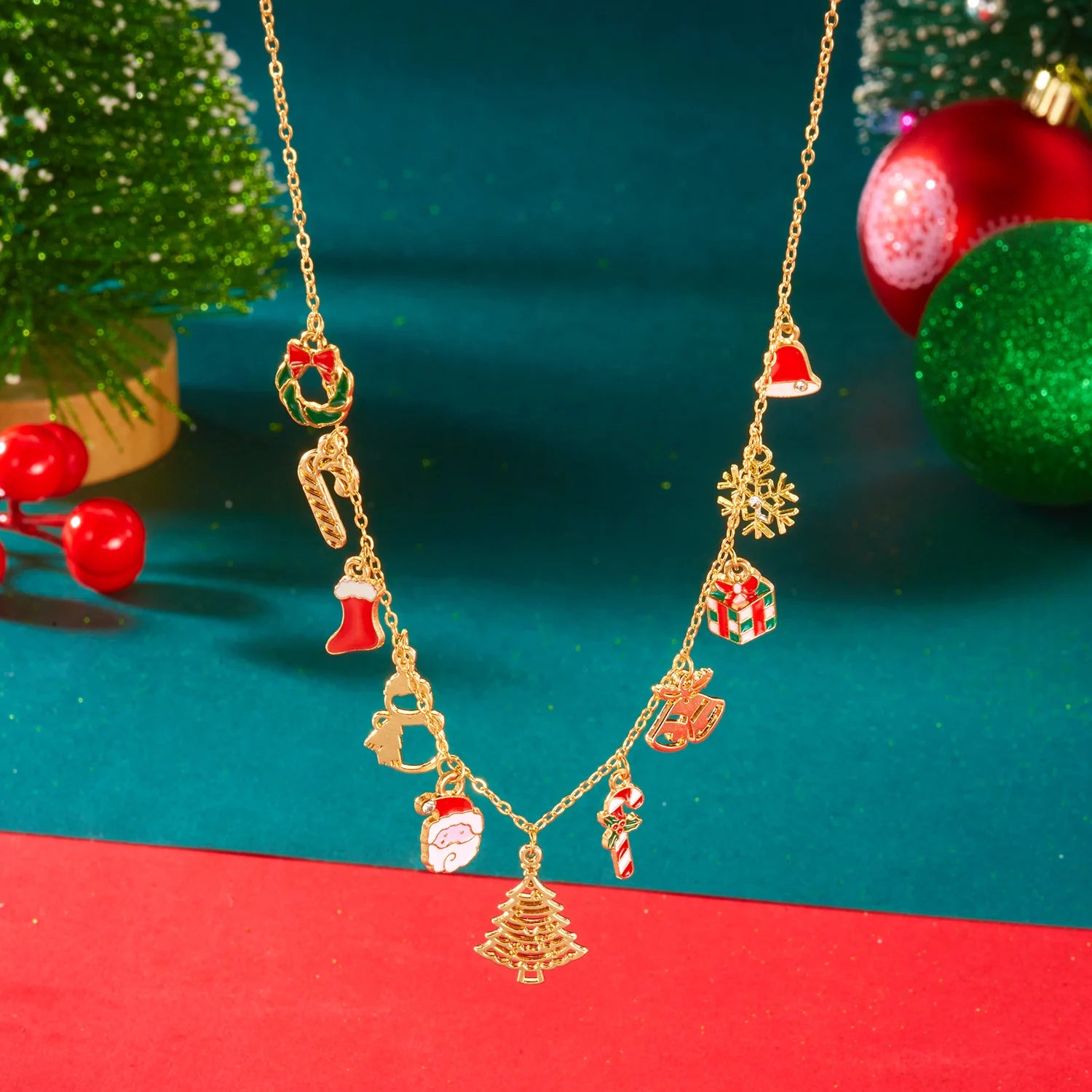 Charm Santa Claus Snowman Christmas Tree Snowflake Pendant Necklace For Women Christmas Gold Color Metal Choker Party Jewelry